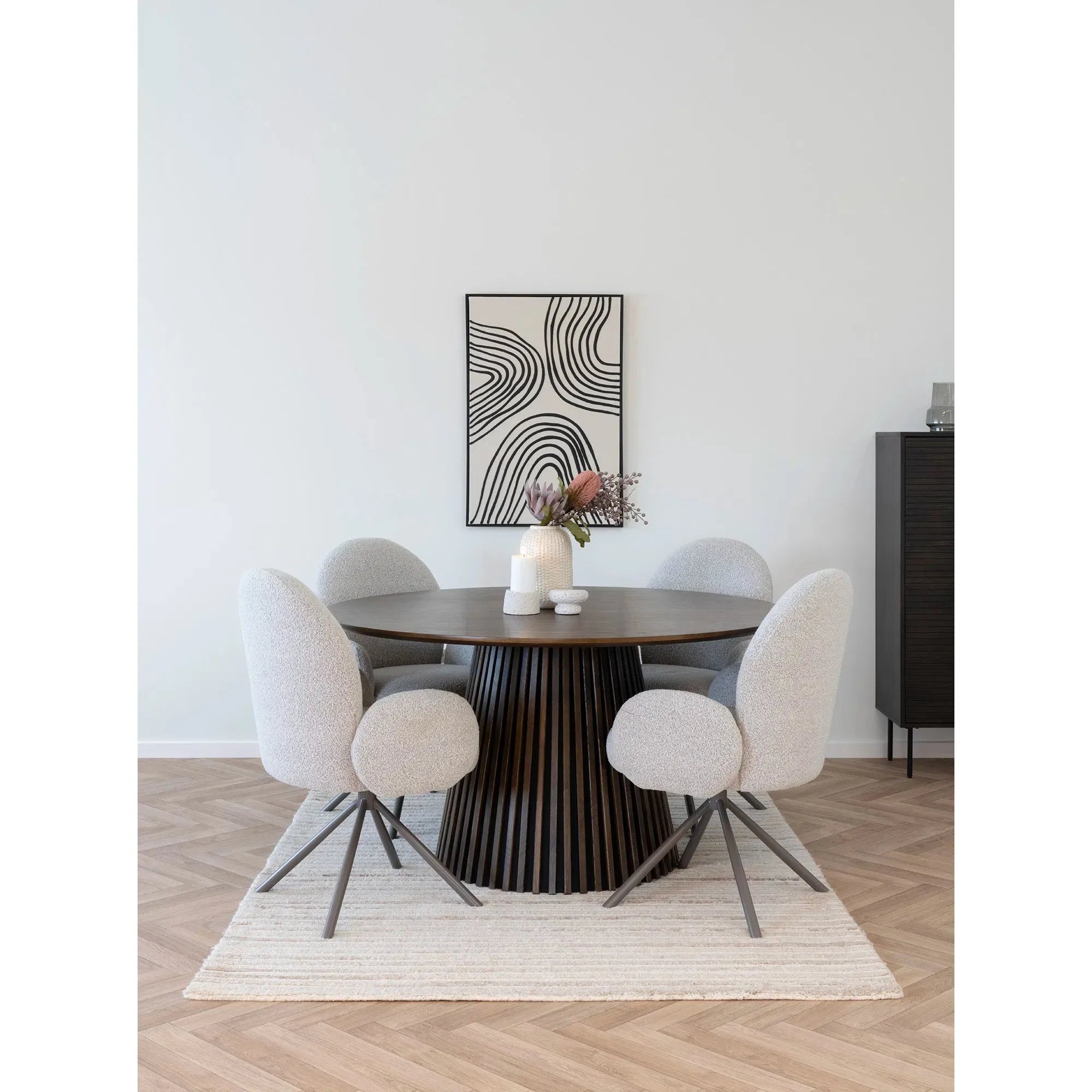 Luxuriöser Designer Stuhl Salerno: Bouclé, Drehfunktion, Komfortabel für Esszimmer & Büro