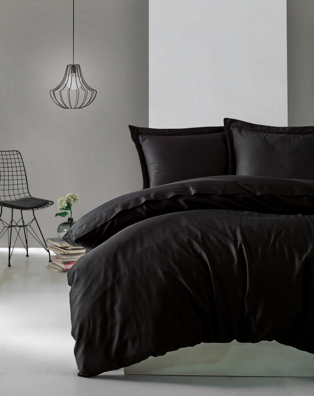 Luxuriöses Schwarzes Satin-Bettwäsche-Set: Glänzender Komfort für Erholsamen Schlaf