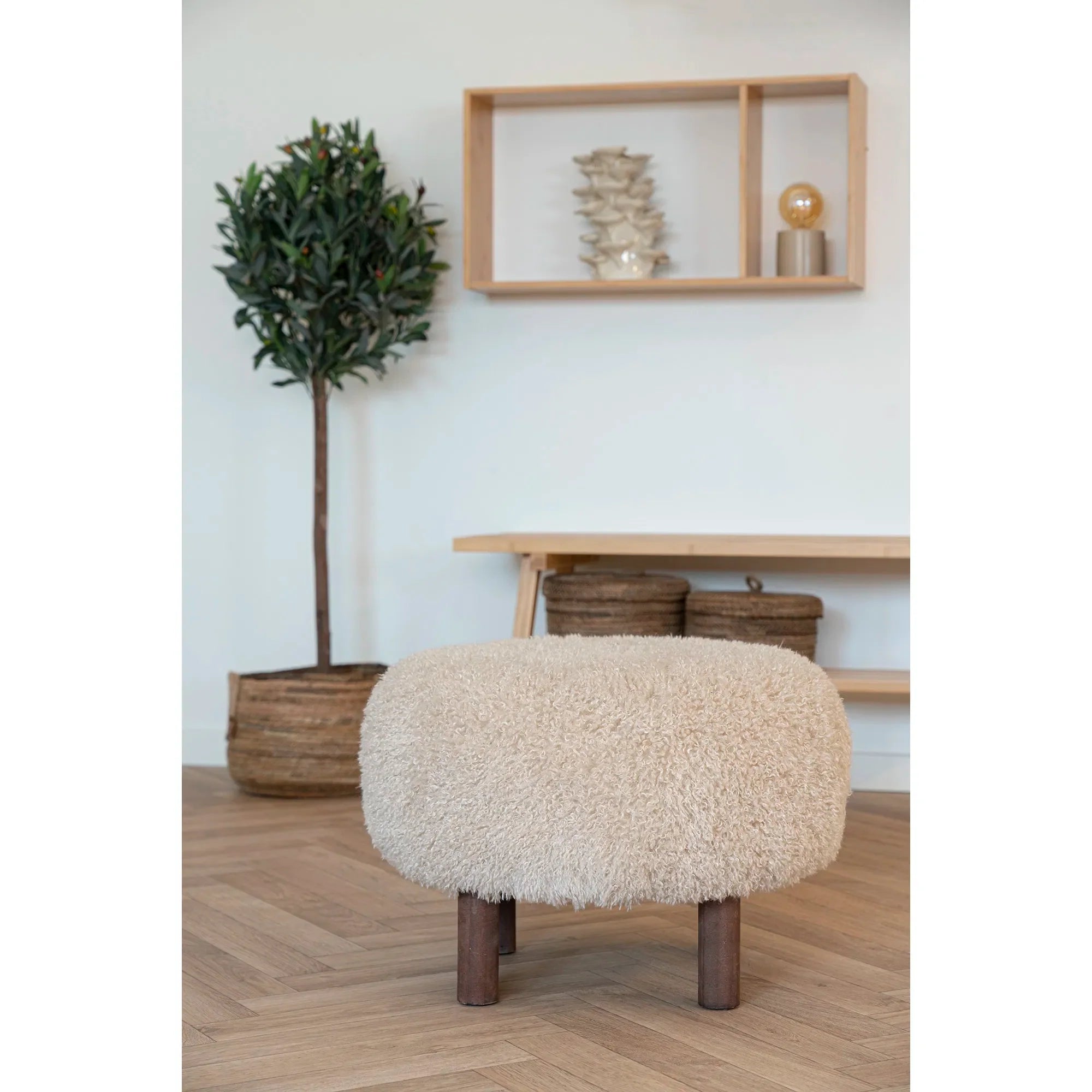 Lizzy Flauschiger Samt Beistellhocker – Moderner Sitzhocker mit Komfort und Stil