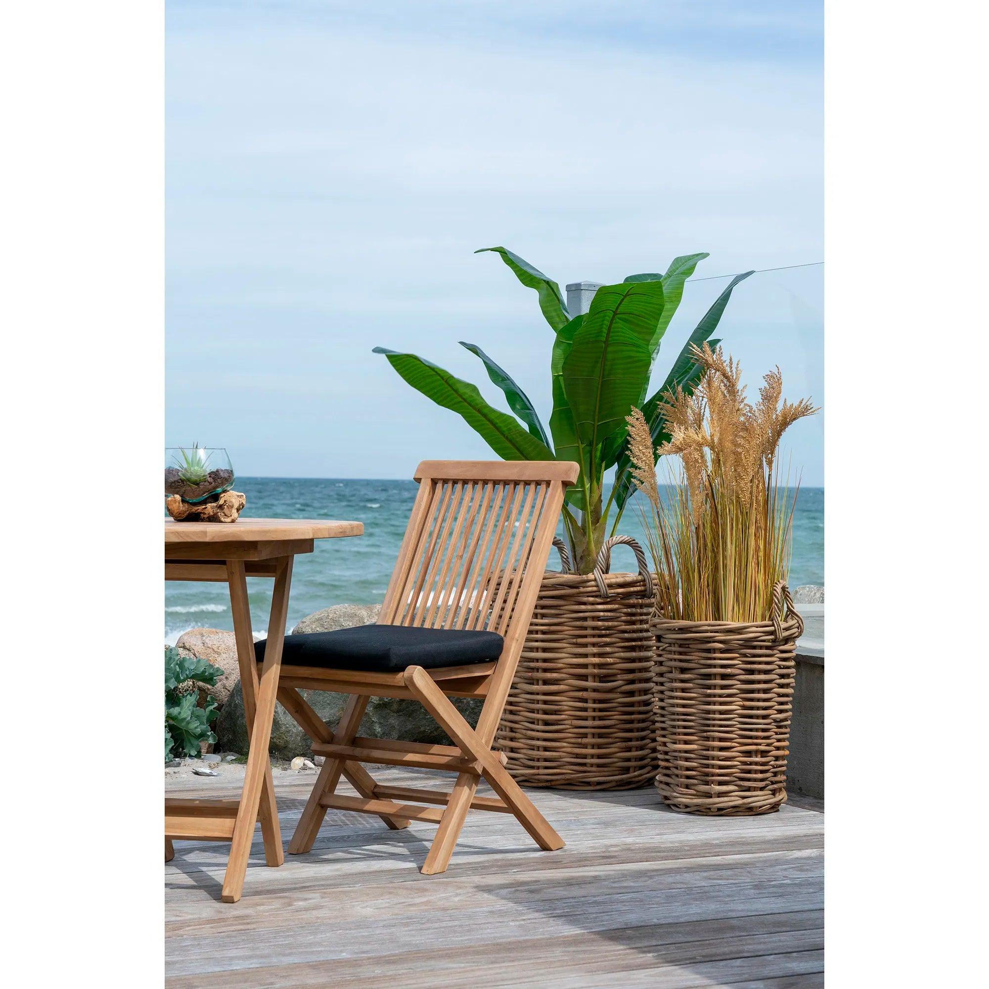 Hochwertiges 2er-Set 'Voler' Teakholz Gartenstühle für Outdoor-Komfort und Langlebigkeit