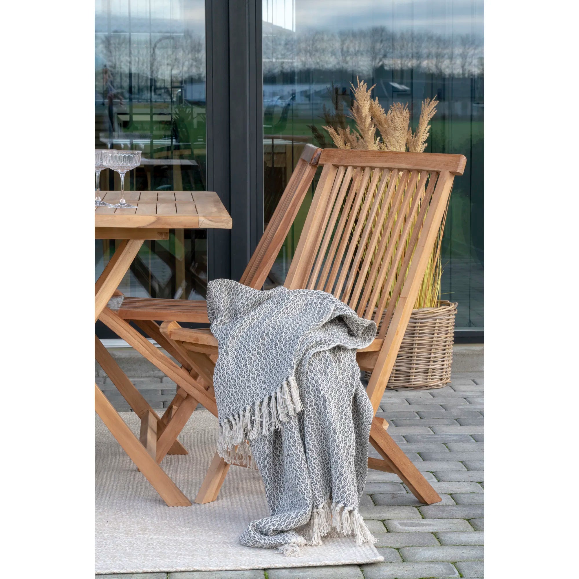 Hochwertiges 2er-Set 'Voler' Teakholz Gartenstühle für Outdoor-Komfort und Langlebigkeit
