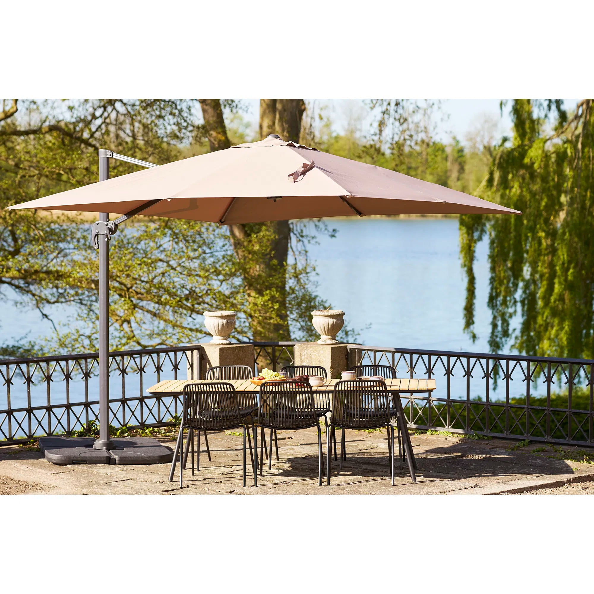 Arezzo Pro Sonnenschirm: 360° Drehbarer Luxus-Gartenschirm mit UV-Schutz