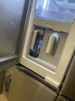 Lade das Bild in den Galerie-Viewer, Intelligenter Samsung Family Hub+ French Door Kühlschrank mit AI Vision und Beverage Center
