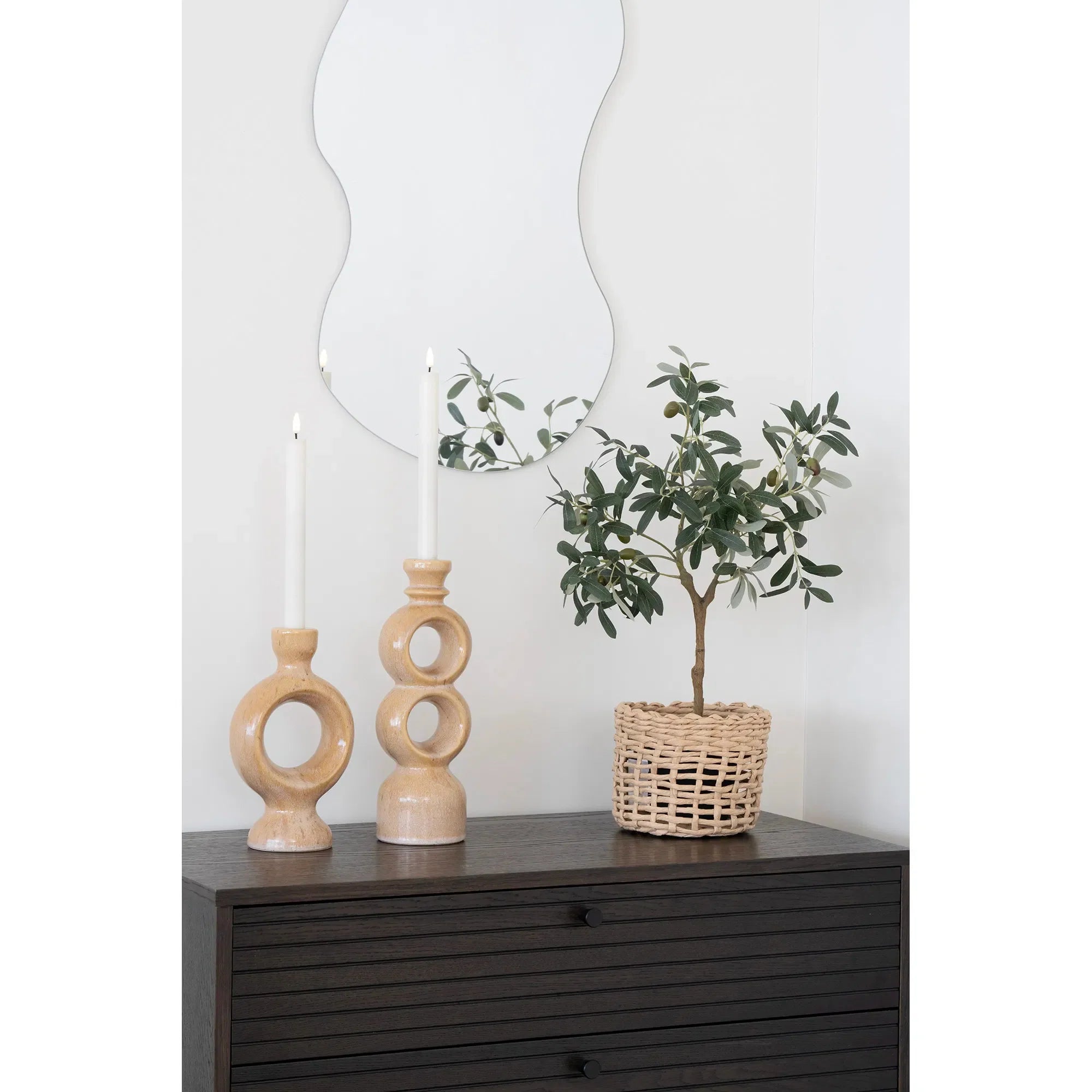 Realistischer Künstlicher Olivenbaum 61cm: Mediterranes Flair für Gemütliches Zuhause