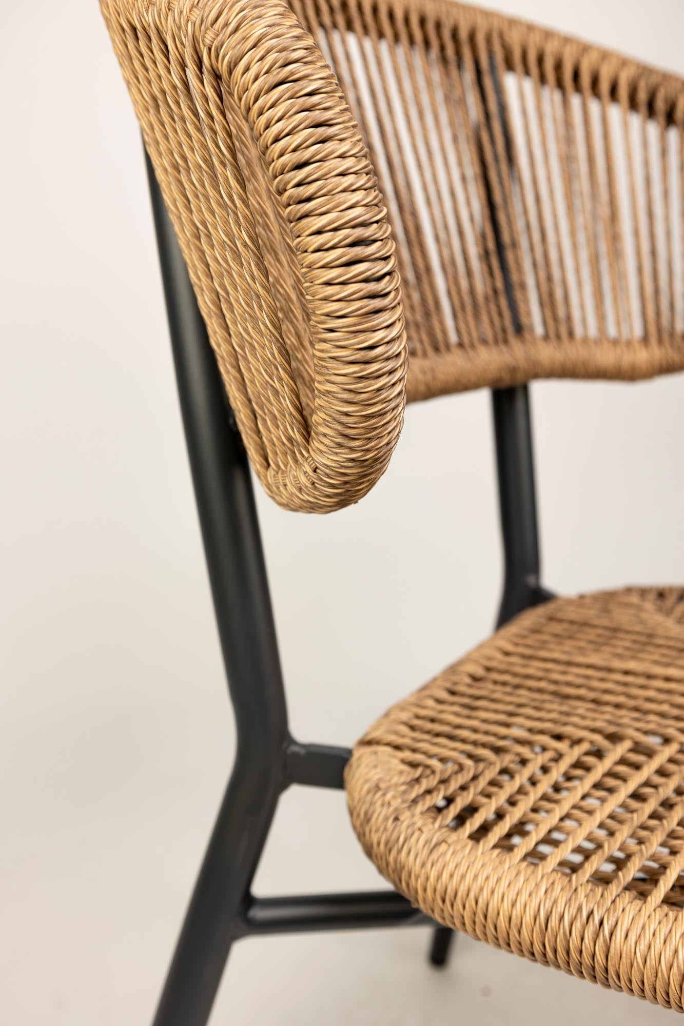 Noura Seil-Design Gartenstuhl 4er Set: Stilvolle Outdoor-Stühle für Terrasse & Balkon