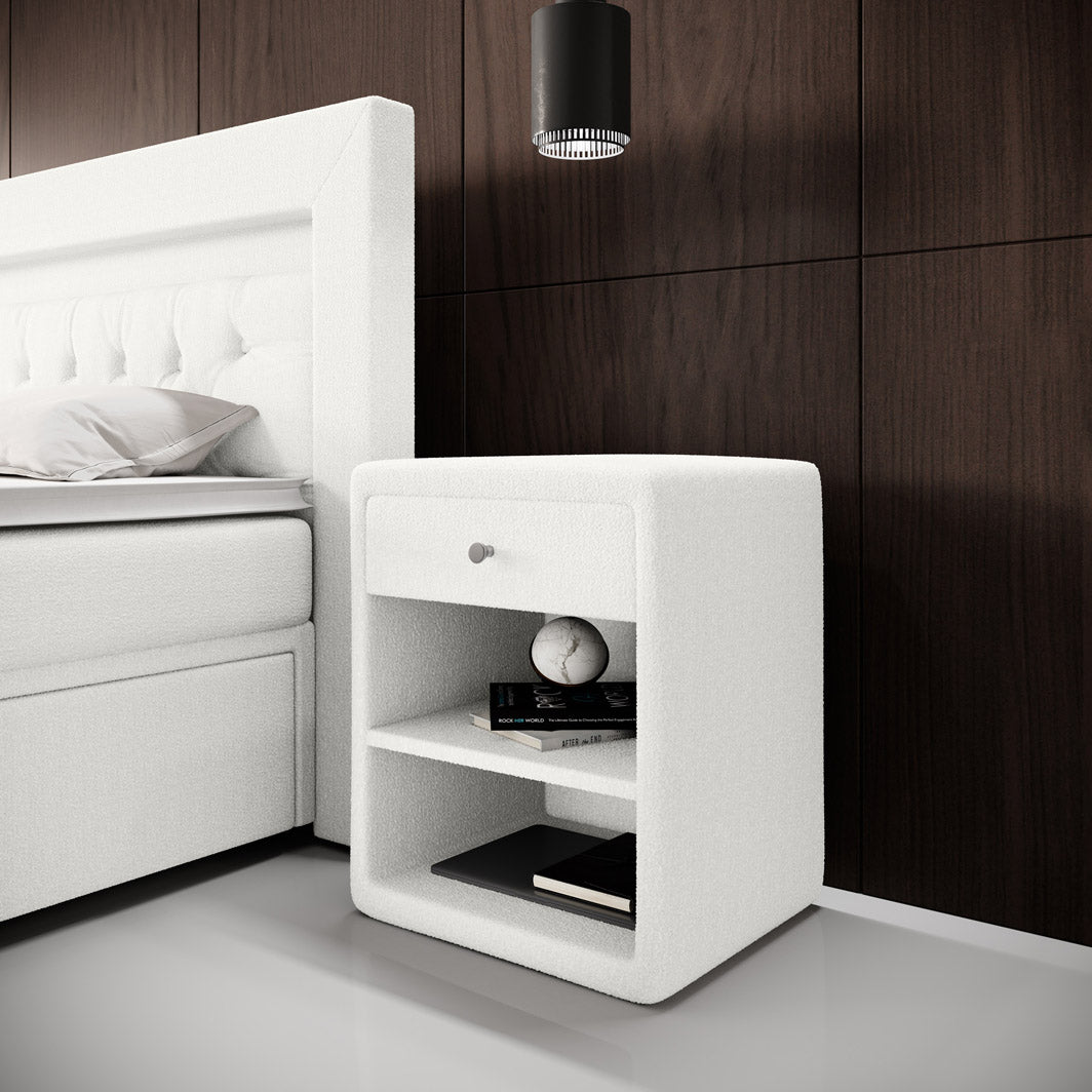 Eleganter Designer Nachttisch Amy – Samtweiches Bouclé – Stilvolles Schlafzimmer-Highlight