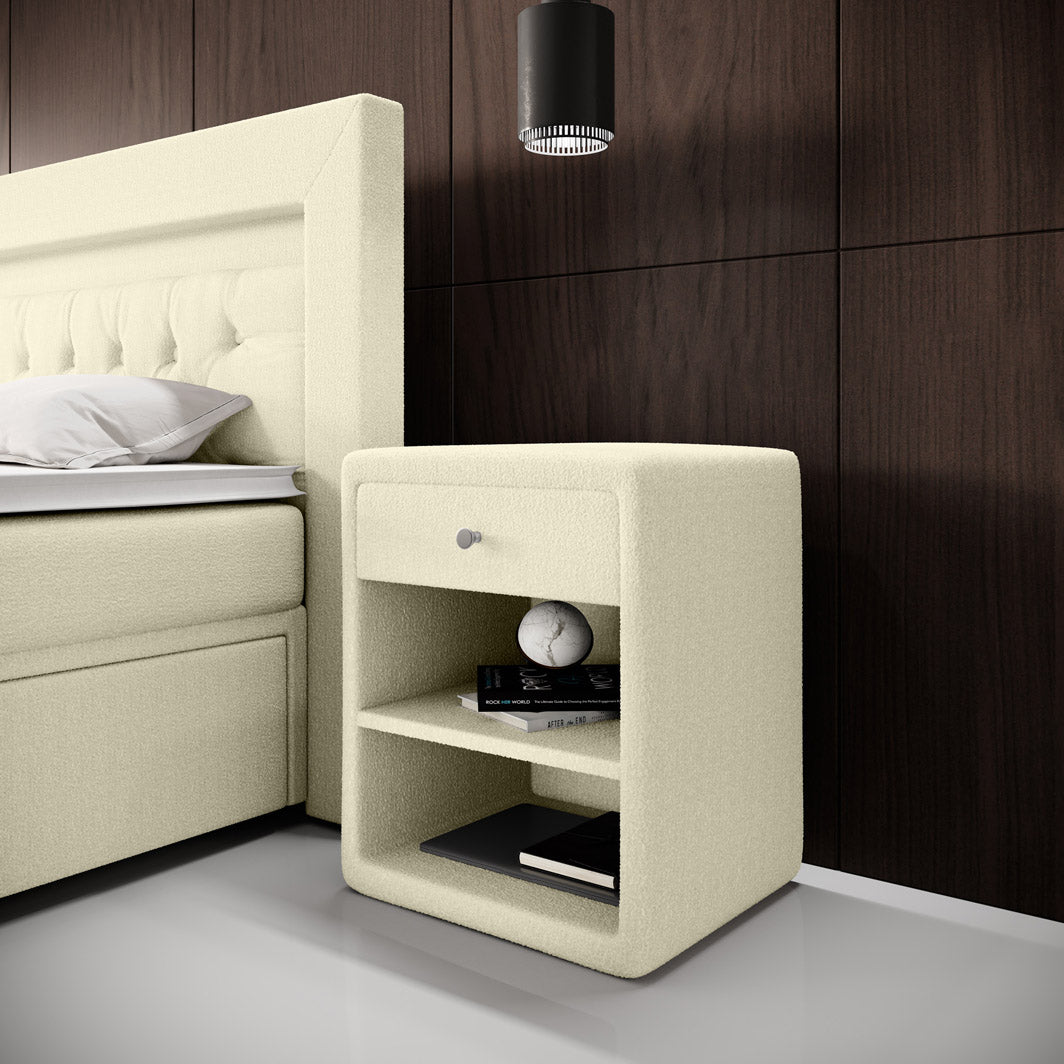 Eleganter Designer Nachttisch Amy – Samtweiches Bouclé – Stilvolles Schlafzimmer-Highlight