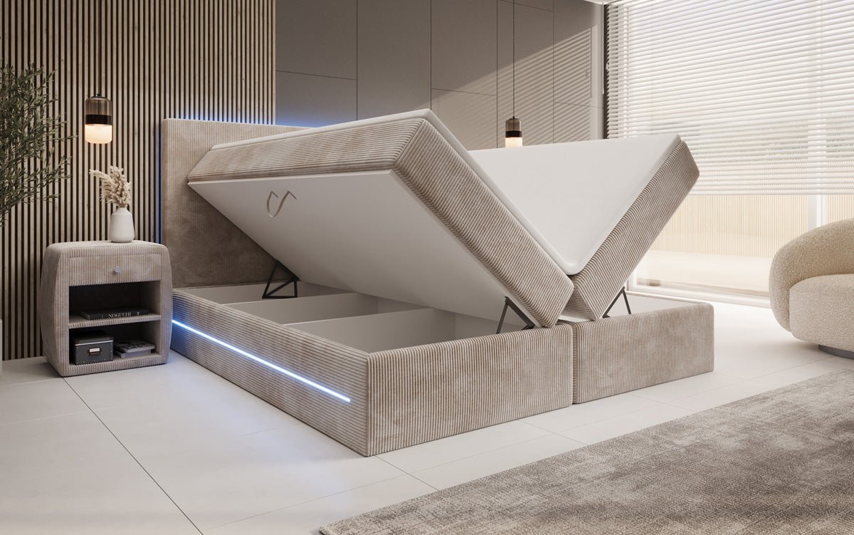 Luxuriöses Boxspringbett Voyage mit LED-Beleuchtung, Stauraum und Cord-Stoffbezug