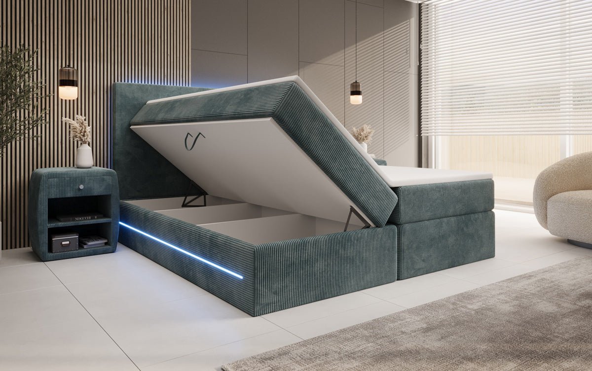 Luxuriöses Boxspringbett Voyage mit LED-Beleuchtung, Stauraum und Cord-Stoffbezug