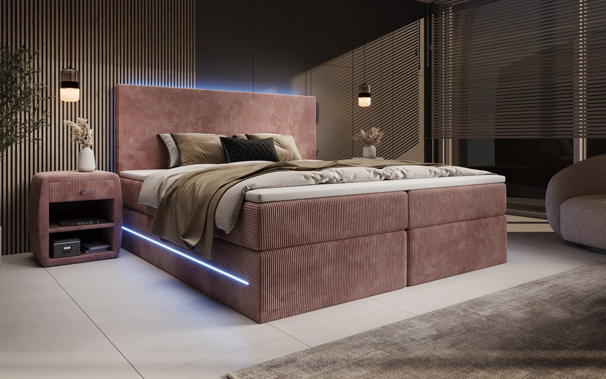 Luxuriöses Boxspringbett Voyage mit LED-Beleuchtung, Stauraum und Cord-Stoffbezug