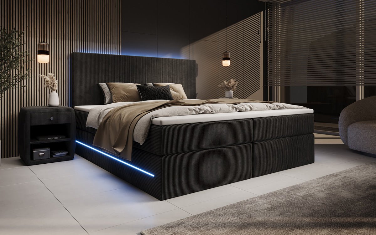 Luxuriöses Boxspringbett Voyage mit LED-Beleuchtung, Stauraum und Cord-Stoffbezug