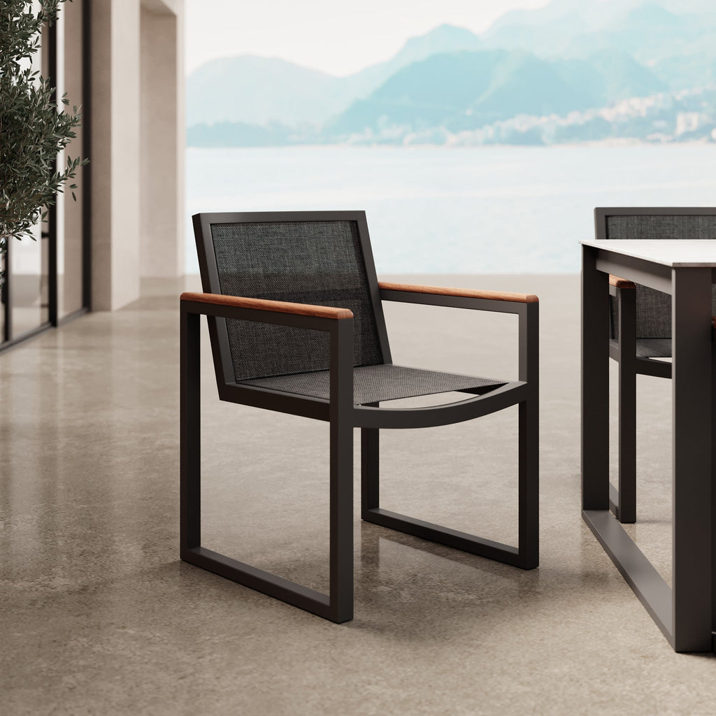 4er-Set Vayla Gartenstühle mit Armlehnen, Aluminium und Robinienholz