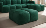 Lade das Bild in den Galerie-Viewer, Celly Samt Beistellhocker Pouf: Luxuriöser Komfort, Vielseitig &amp; Modernes Design
