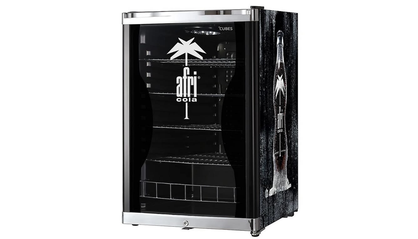CUBES HC 150 E Afri Getränkekühlschrank – 115 l, stilvolles Afri‑Cola Design, 845 mm hoch