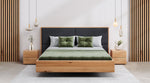 Lade das Bild in den Galerie-Viewer, Elegantes Massivholz-Bett Valent: Schwebendes Design, Eiche, Luxus für Ihr Schlafzimmer

