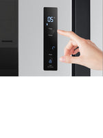 Lade das Bild in den Galerie-Viewer, LG Side-by-Side Kühlschrank mit InstaView, Craft Ice, Eis- &amp; Wasserspender, 562L Kapazität
