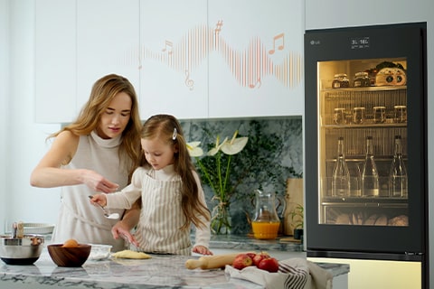 LG MoodUP® Intelligente Kühl-Gefrierkombination mit InstaView, Bluetooth-Lautsprecher & Farbwechsel-LED-Türen