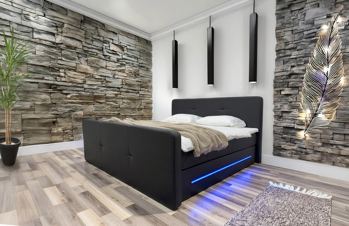 Luxuriöses Boxspringbett Oakland: LED-Beleuchtung, Kunstleder, 180x200 cm, H3 Komfort