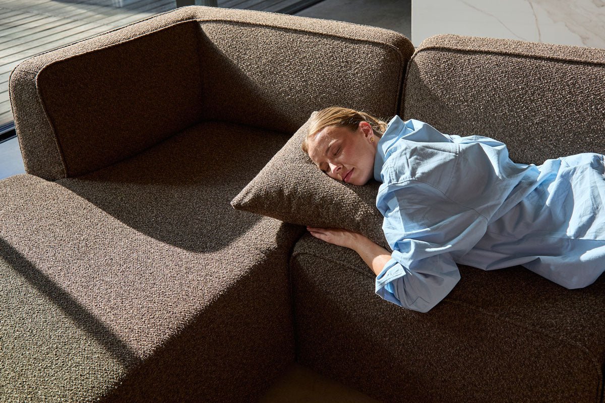 Hugg Modulsofa: Flexibles, Komfortables Wohnzimmer-Highlight zum Selbst-Konfigurieren