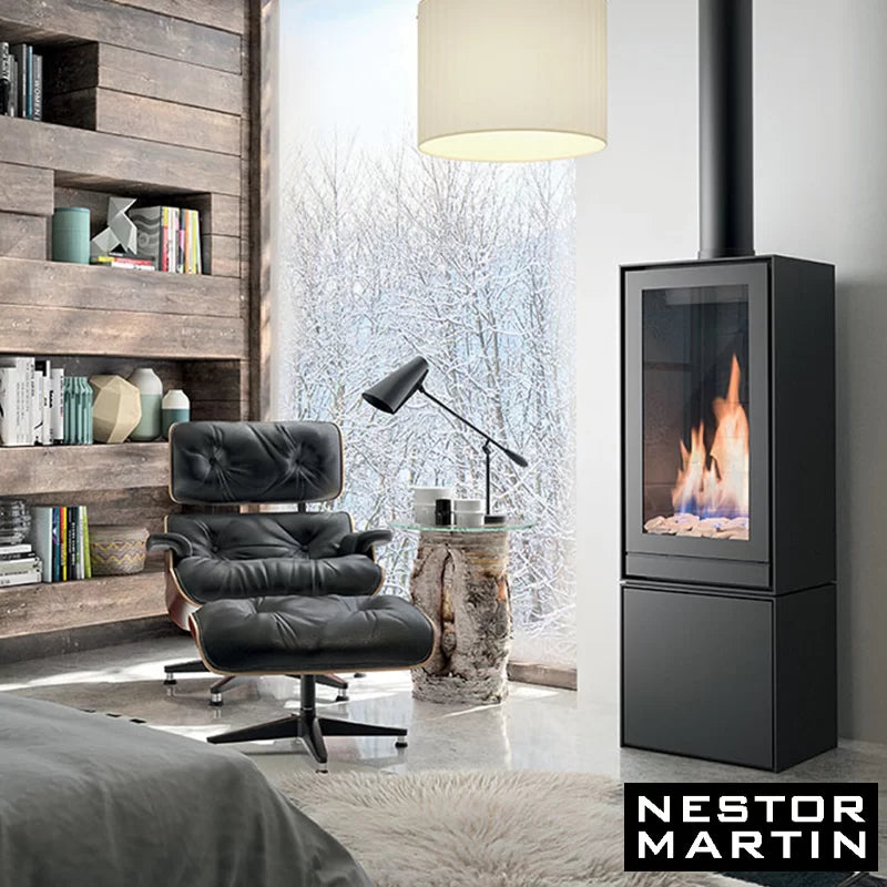 Eleganter Nestor Martin TQH 15 Gasofen: Quadratischer Stahl, 7 kW, A+ Effizienz