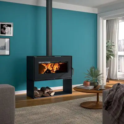 Eleganter Nestor Martin TQH 33 Holzofen mit Gusseisen-Interieur und 360°-Drehung