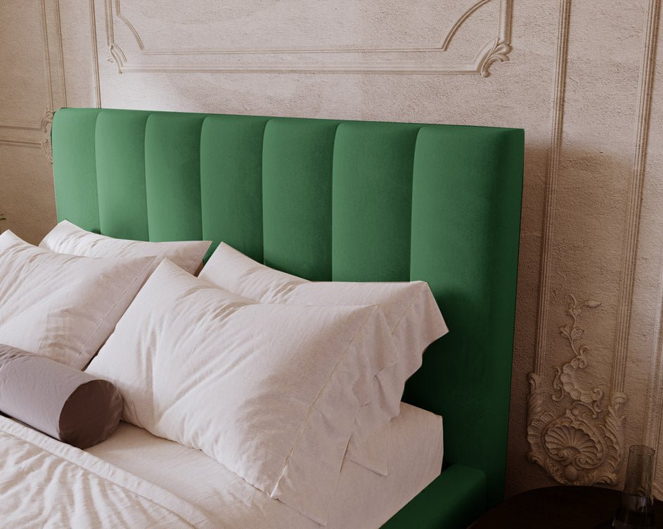 Luxuriöses Samt Polsterbett Lunera mit Stauraum: Modern, Elegant, Komfortabel