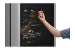 Lade das Bild in den Galerie-Viewer, LG SIGNATURE LSR200W InstaView® Weinkühlschrank – Perfekte Temperaturkontrolle, Vibrationsschutz
