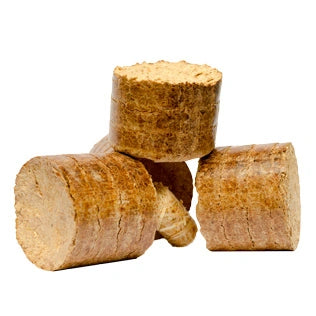 Drei Paletten günstige Komfort-Holzscheite – 312 Packungen à 5 Stück