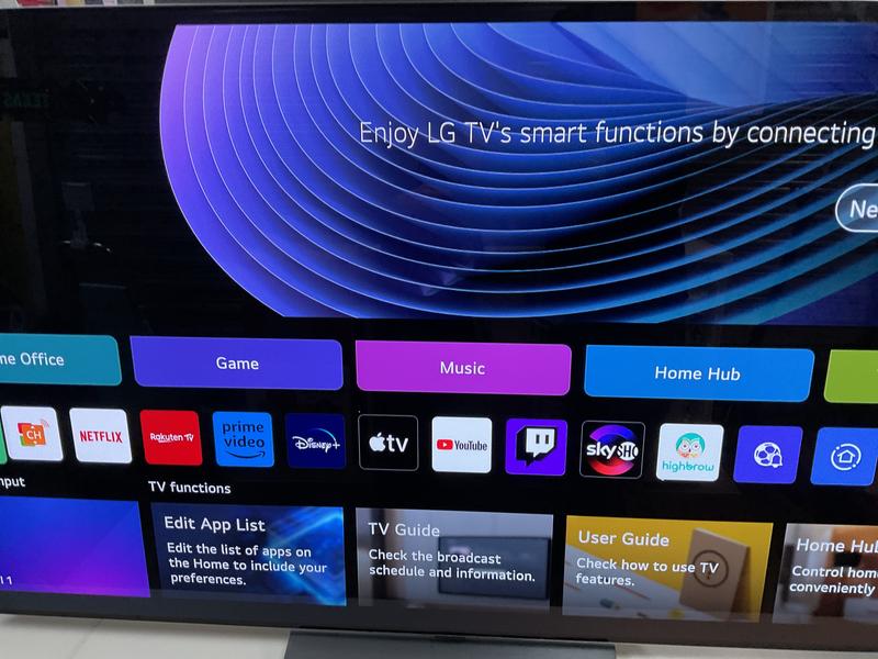 LG OLED evo C3 77 Zoll 4K Smart TV: Brillante Bilder, Gaming, AI-Sound