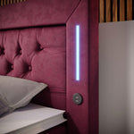 Lade das Bild in den Galerie-Viewer, Luxuriöses Boxspringbett Charme mit LED, USB, Stauraum, Komfort Matratze
