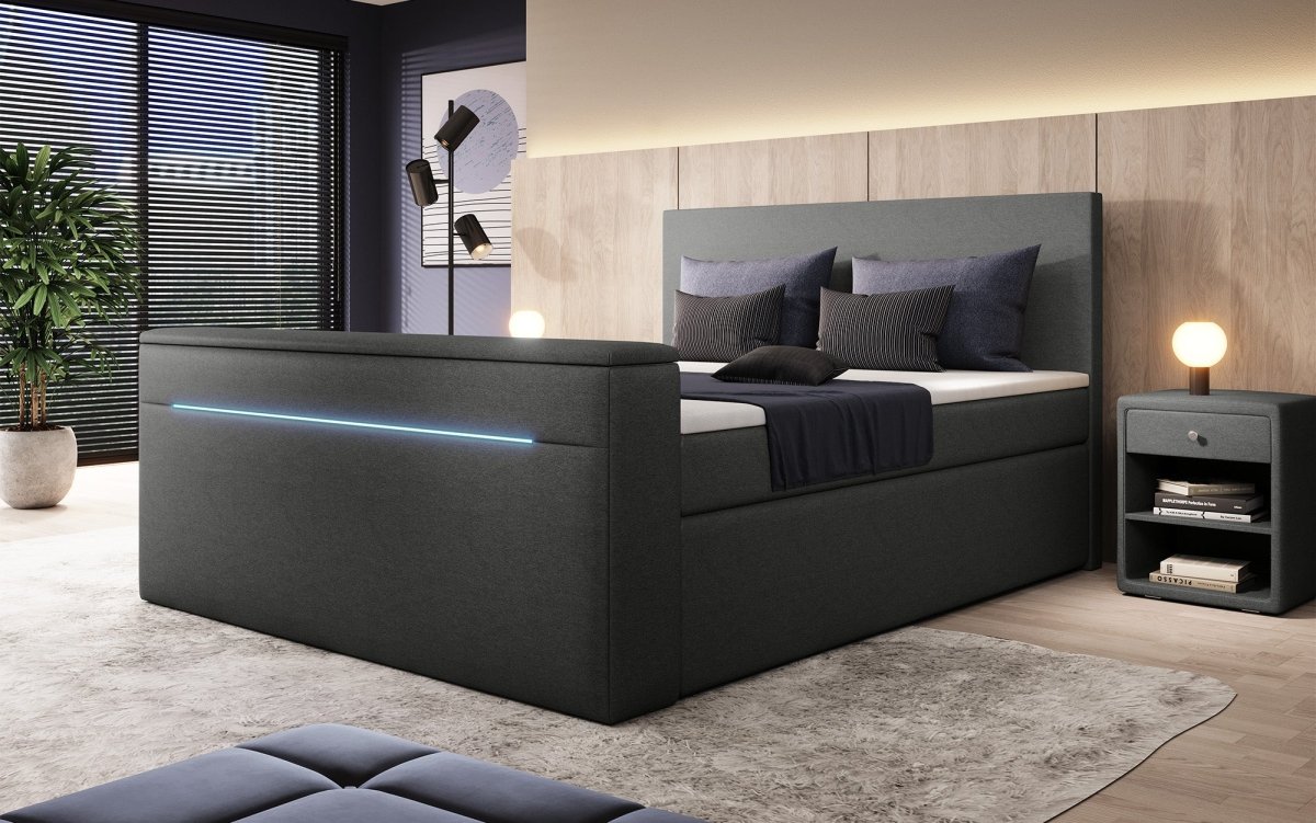 Luxuriöses Boxspringbett Simple mit integriertem TV-Lift und stimmungsvoller LED-Beleuchtung