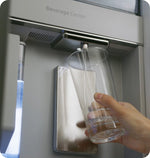 Lade das Bild in den Galerie-Viewer, Intelligenter Samsung Family Hub+ French Door Kühlschrank mit AI Vision und Beverage Center

