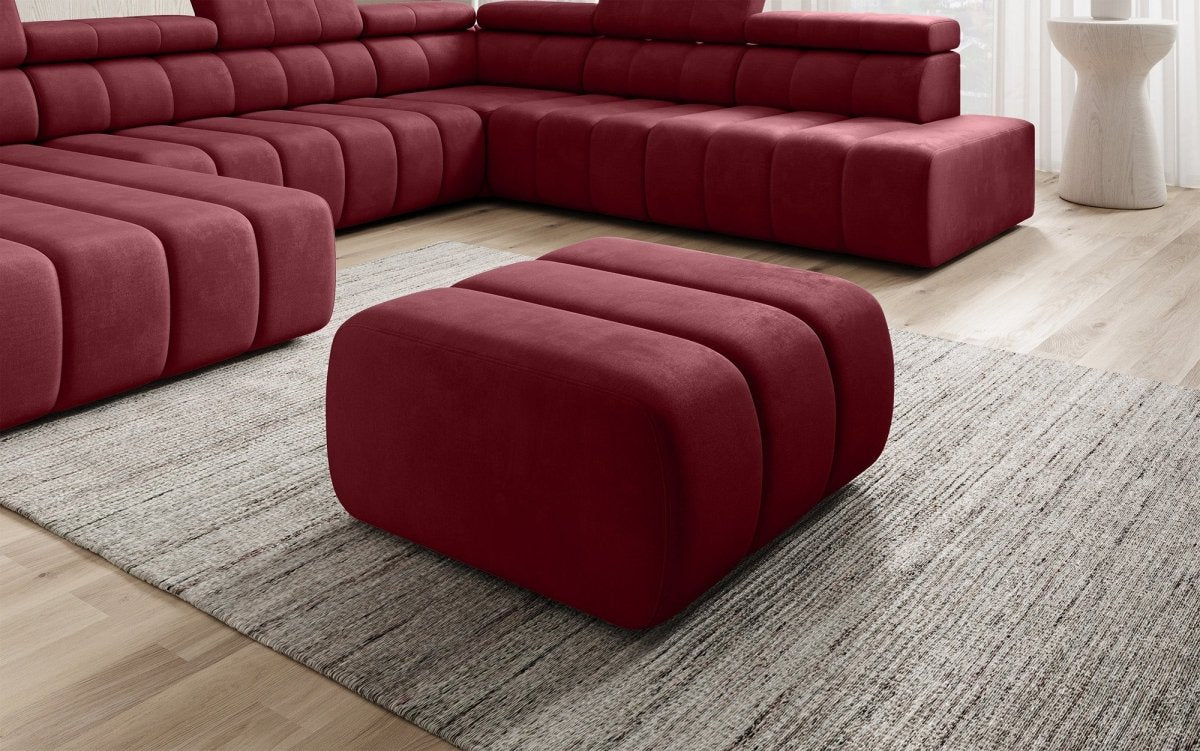 Luxuriöser Aurora Samt Beistellhocker Designer Ottomane für Eleganz und Komfort