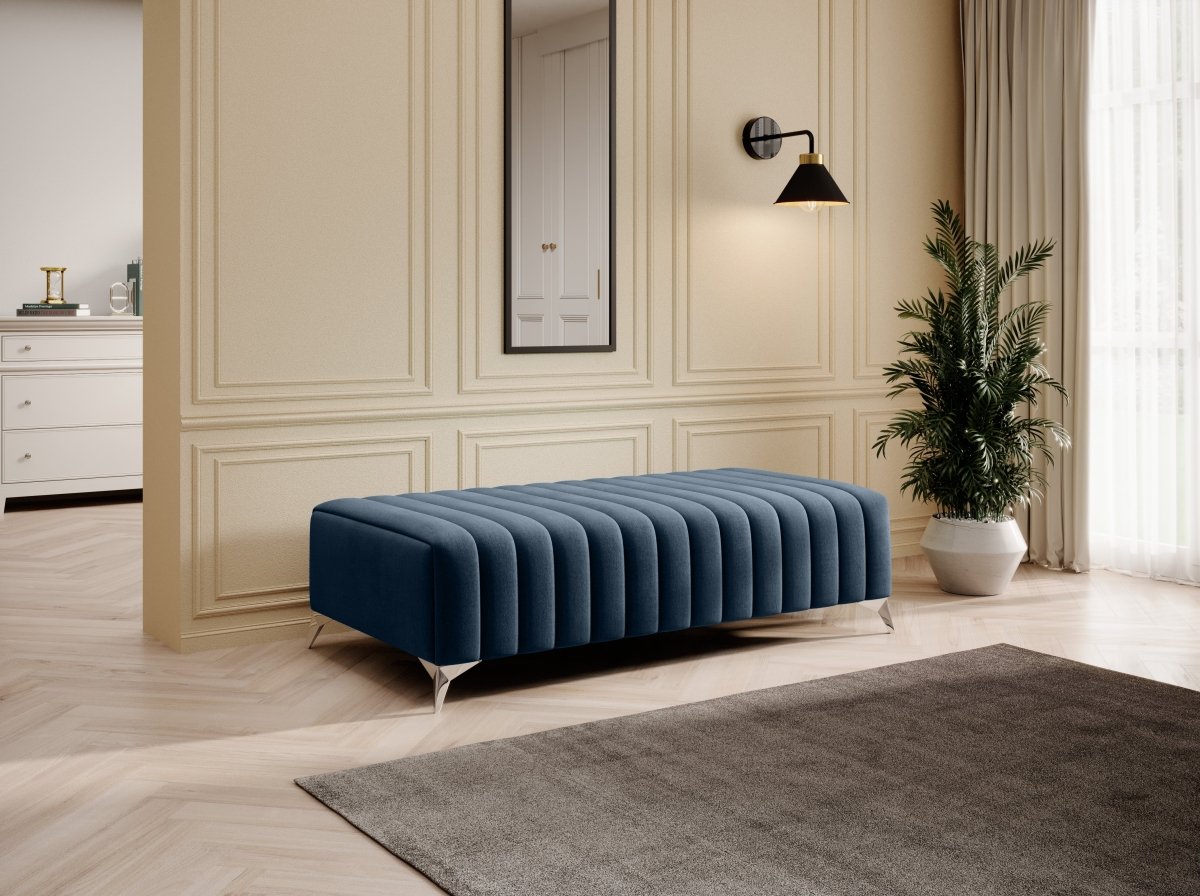 Eleganter Designer Beistellhocker Cadeo: Vielseitiger Akzent für Ihr stilvolles Zuhause