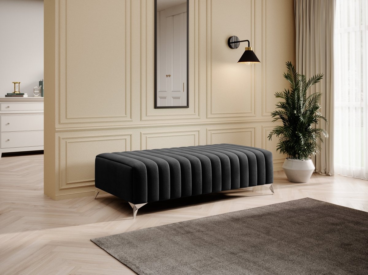 Eleganter Designer Beistellhocker Cadeo: Vielseitiger Akzent für Ihr stilvolles Zuhause