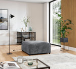 Lade das Bild in den Galerie-Viewer, Eleganter Designer Beistellhocker Napoli aus Samtstoff – Luxus für Ihr Zuhause
