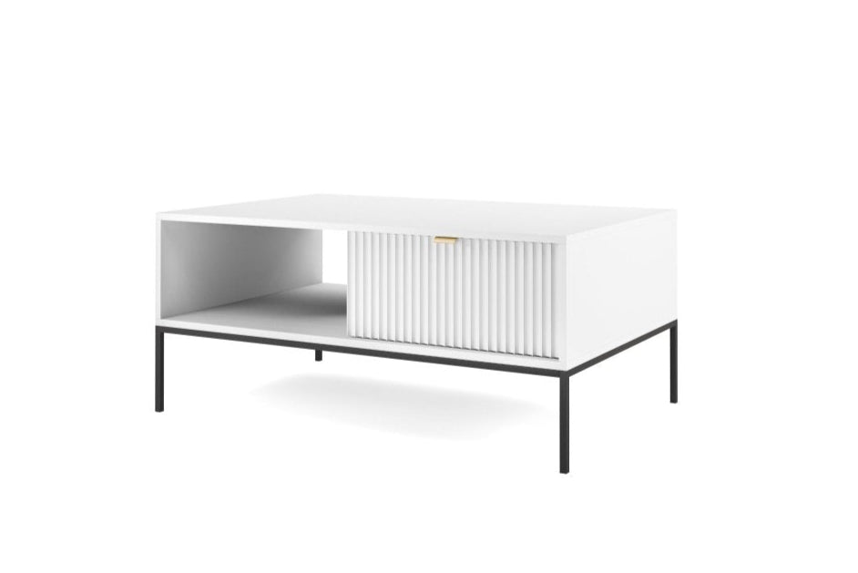 Luxuriöser Designer Couchtisch Verilo: Glasplatte und Robustes Metallgestell
