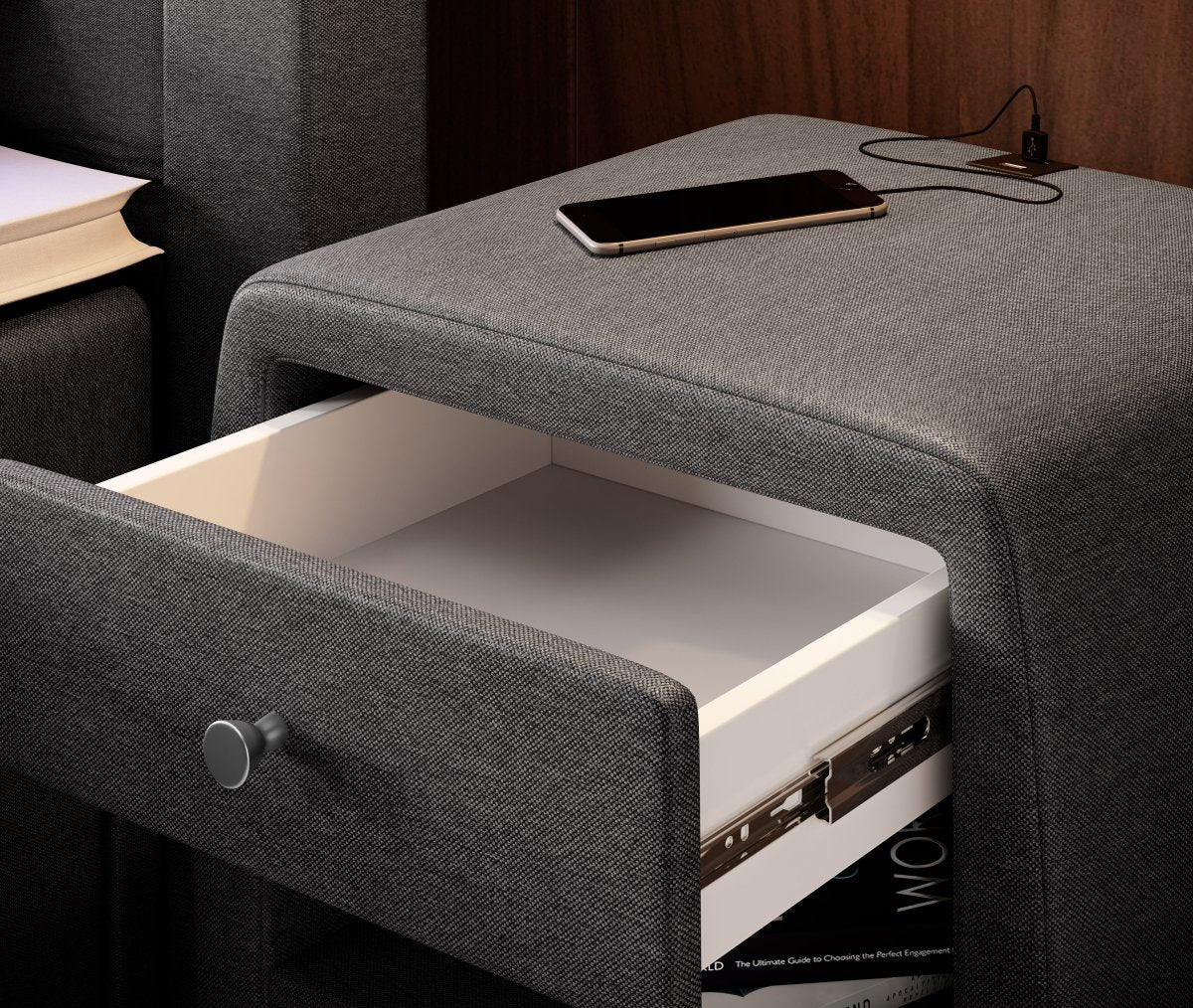 Luxuriöser Designer Nachttisch Amalia mit USB-Anschluss, Stoffbezug, Modernes Schlafzimmer Möbel
