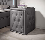 Lade das Bild in den Galerie-Viewer, Evora Designer Nachttisch: Eleganter Kunstleder Beistelltisch für Boxspringbetten
