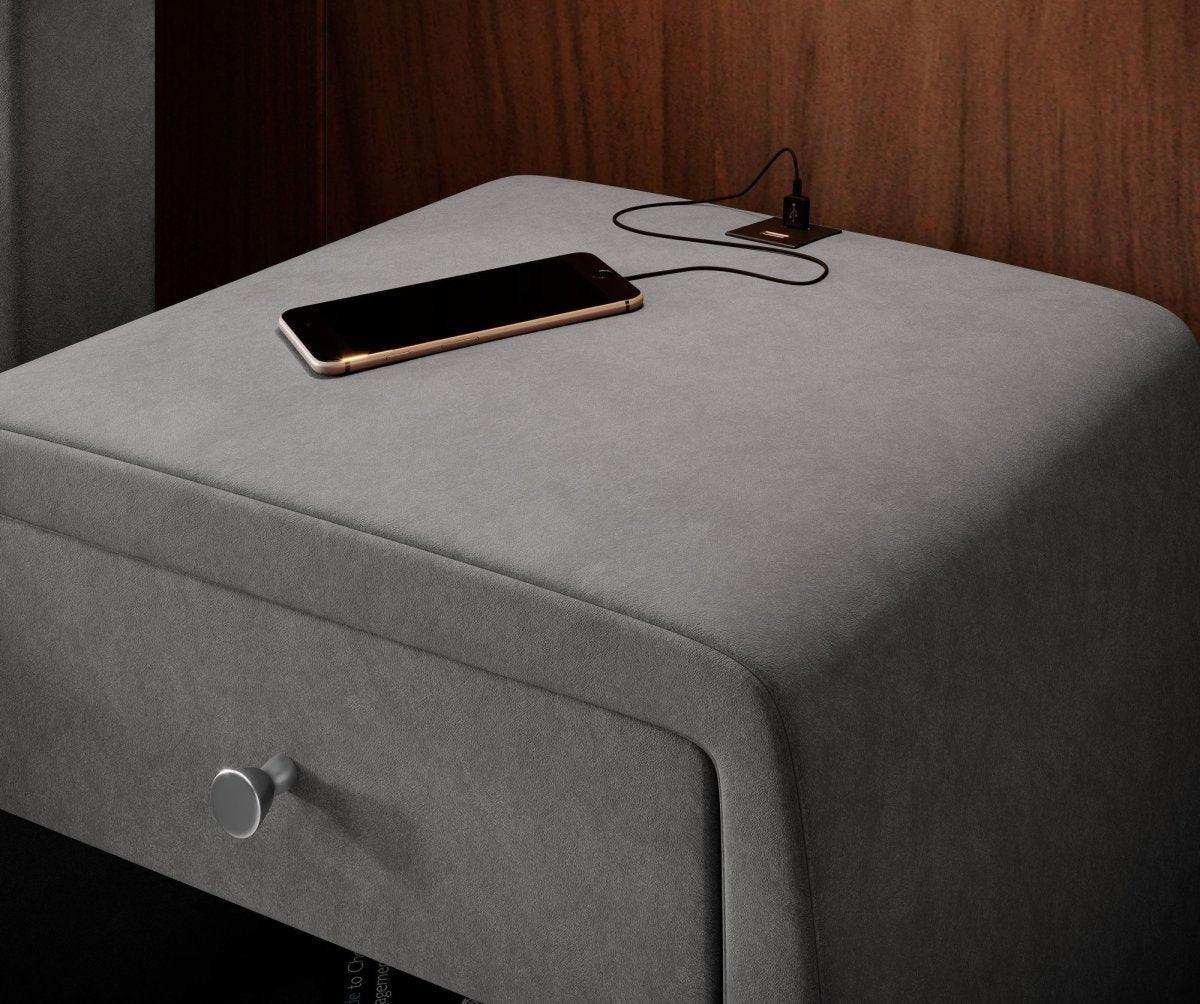 Eleganter Samt Designer Nachttisch Lilly mit USB-Ladefunktion – Stilvoll & Praktisch