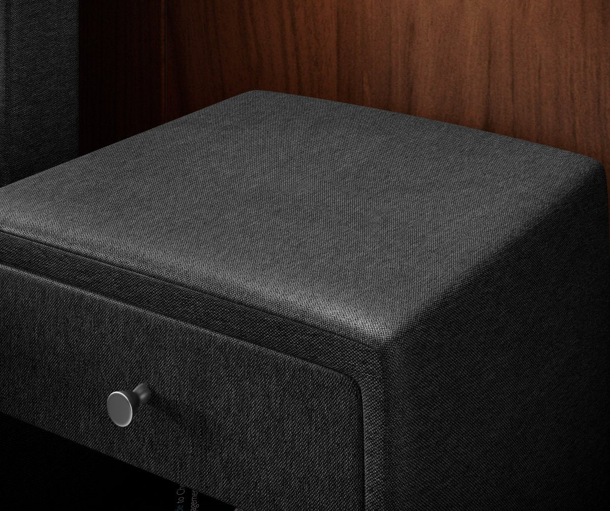 Eleganter Designer Nachttisch Nira aus Stoff für modernes Schlafzimmer