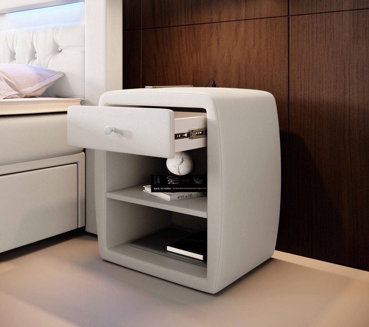 Tavira Designer-Nachttisch aus Kunstleder mit USB-Anschluss für Boxspringbetten