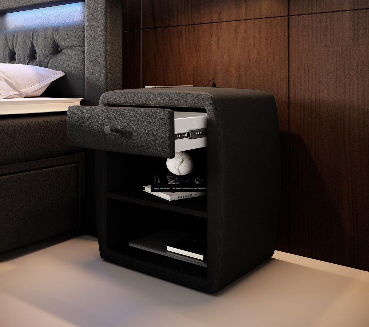 Tavira Designer-Nachttisch aus Kunstleder mit USB-Anschluss für Boxspringbetten