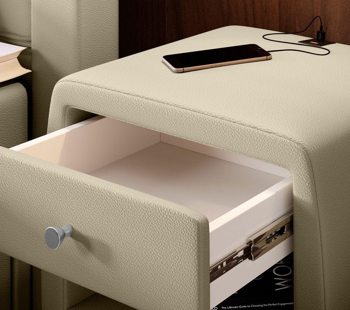 Tavira Designer-Nachttisch aus Kunstleder mit USB-Anschluss für Boxspringbetten
