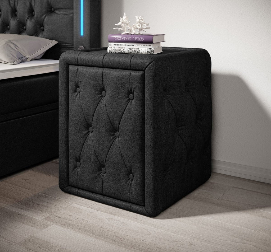 Eleganter Designer Nachttisch Tria aus Stoff – Modernes Schlafzimmer Nachtkästchen