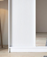 Lade das Bild in den Galerie-Viewer, Eleganter Designer Kleiderschrank Beatrix: Stilvolle Aufbewahrung für Ihr modernes Schlafzimmer
