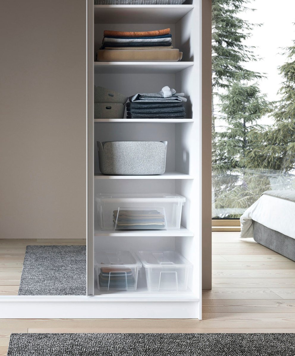 Eleganter Designer Kleiderschrank Beatrix: Stilvolle Aufbewahrung für Ihr modernes Schlafzimmer