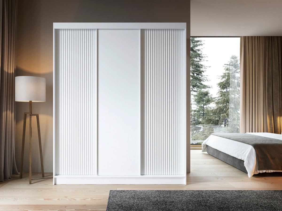 Eleganter Designer Kleiderschrank Beatrix: Stilvolle Aufbewahrung für Ihr modernes Schlafzimmer