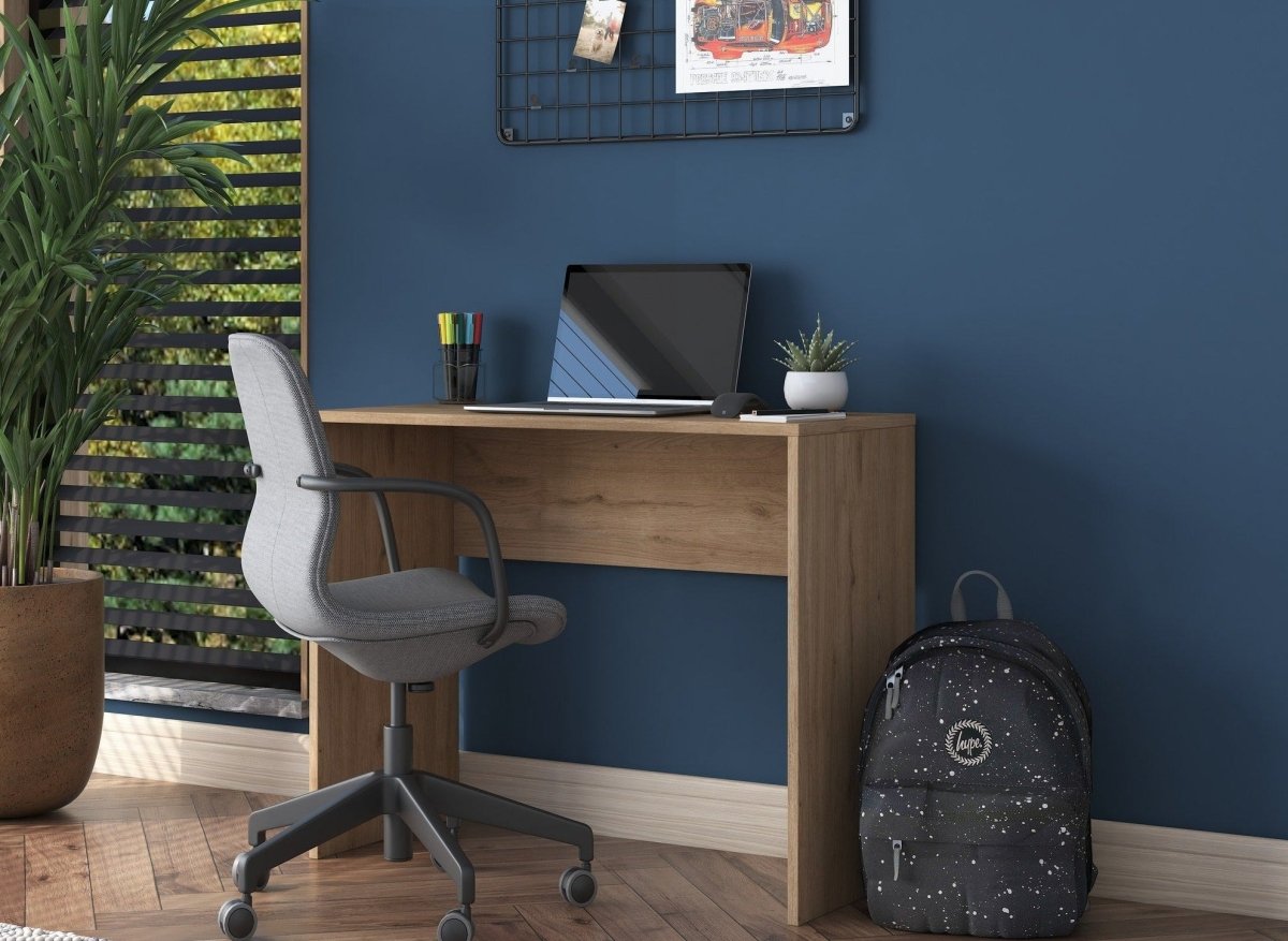 Eleganter Herina Designer Schreibtisch: Moderner Luxus für stilvolles Büro & Home-Office
