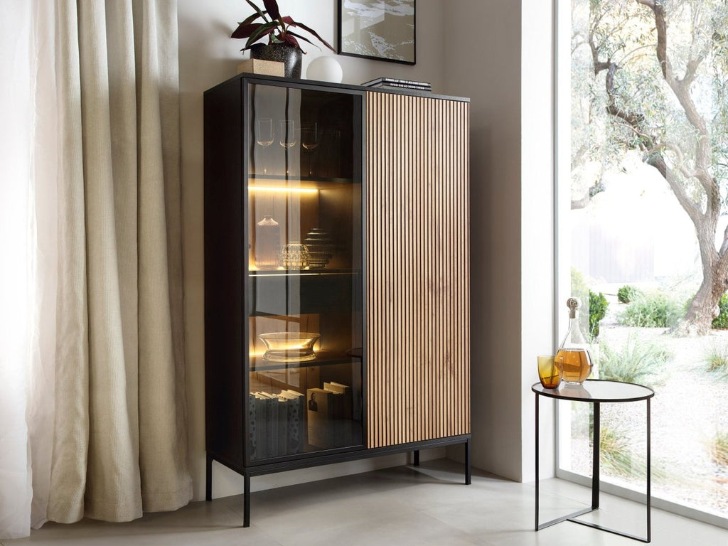 Nayra II Designer Glasvitrine mit LED-Beleuchtung – Ihre Luxus-Präsentationslösung